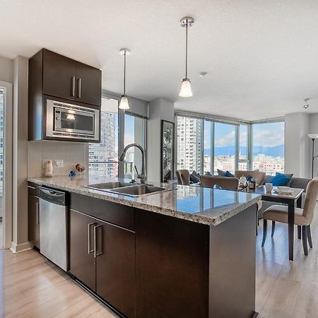 Stunning 2 Bedroom Condo With Downtown Views!!! Vancouver Eksteriør bilde