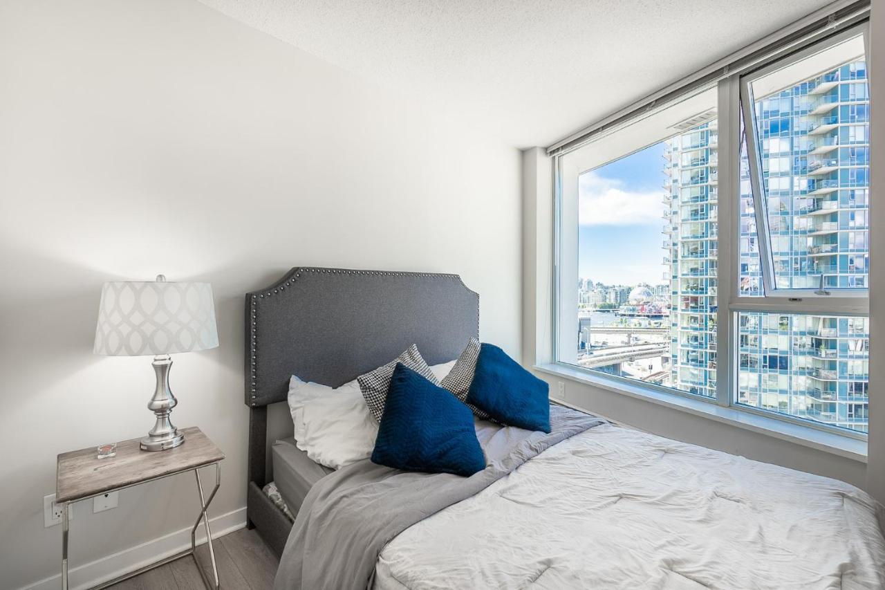 Stunning 2 Bedroom Condo With Downtown Views!!! Vancouver Eksteriør bilde
