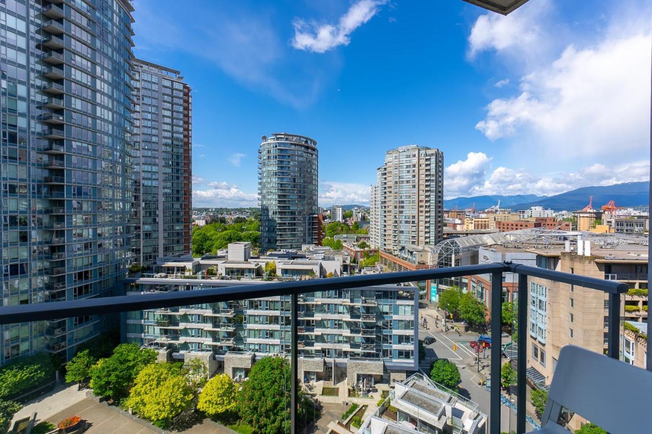 Stunning 2 Bedroom Condo With Downtown Views!!! Vancouver Eksteriør bilde