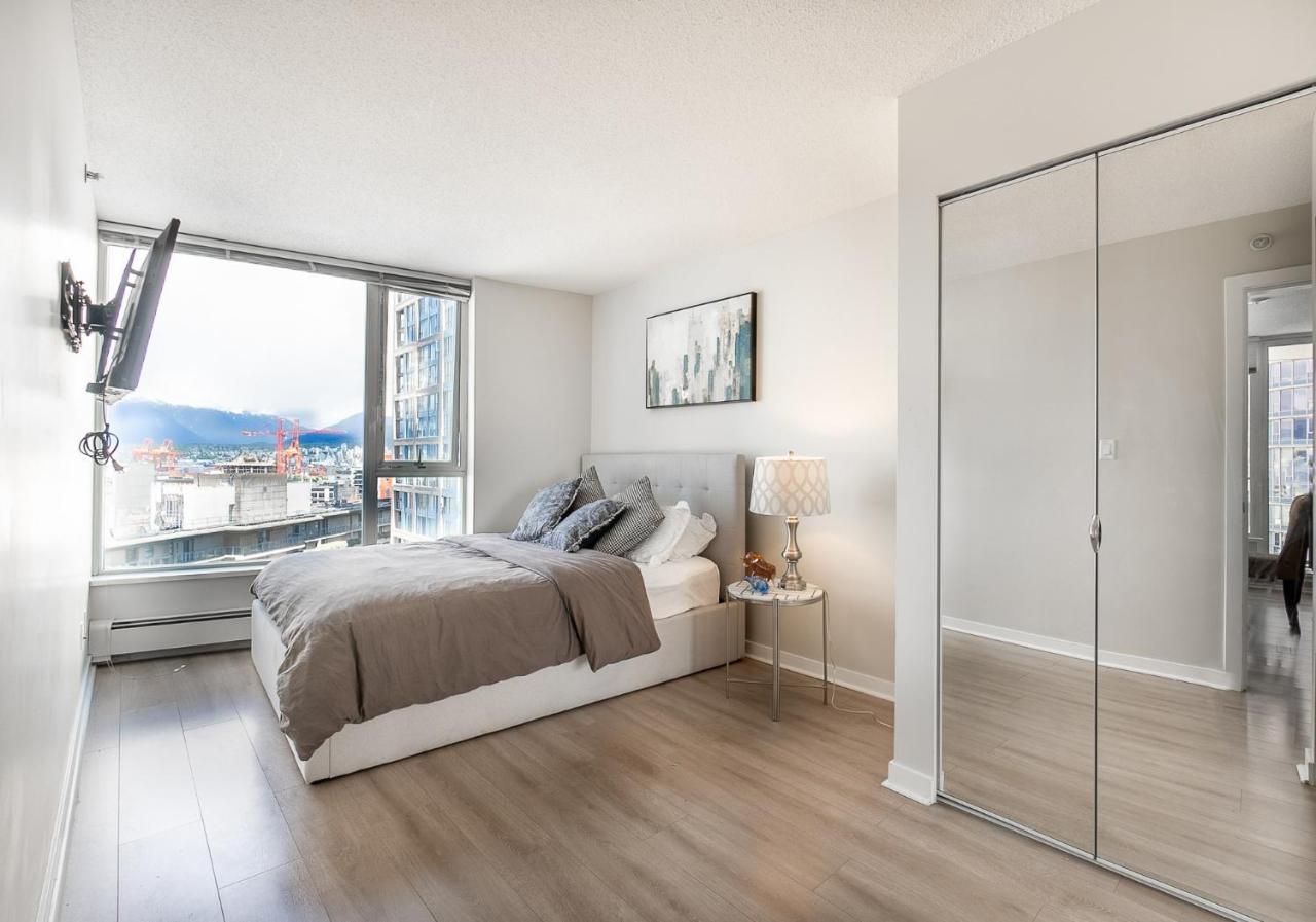 Stunning 2 Bedroom Condo With Downtown Views!!! Vancouver Eksteriør bilde